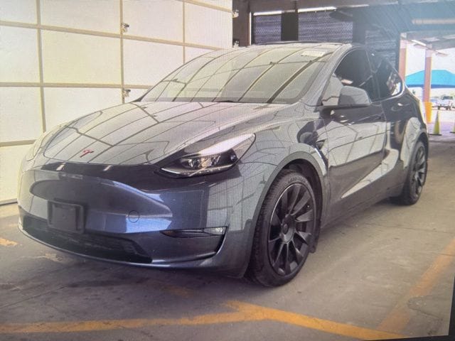 tesla model y 2023 7SAYGDEE2PF875718 image tesla model y 2023 7SAYGDEE2PF875718 image